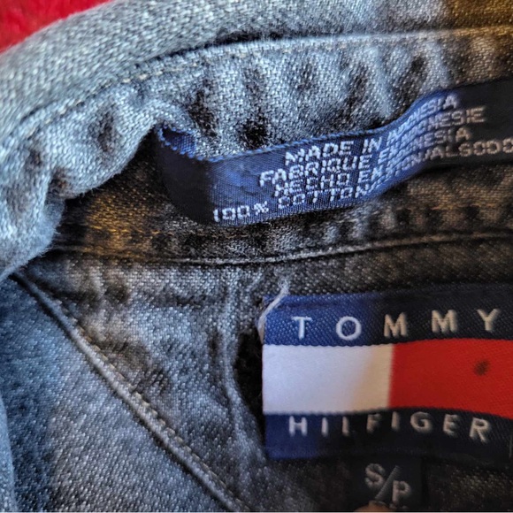 Men’s Tommy Hilfiger Shirt - Picture 2 of 3
